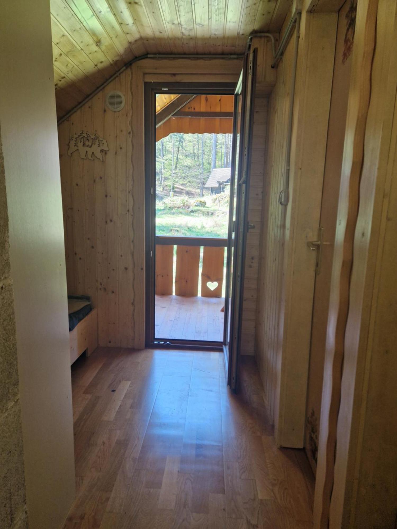 Koca V Gozdu, Forest House Near